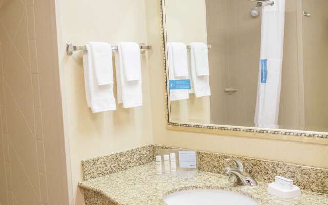 Hampton Inn & Suites Lathrop