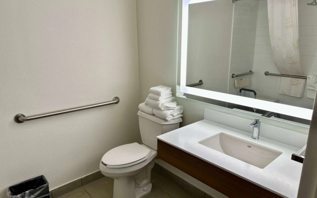 Microtel Inn & Suites by Wyndham Denver Airport