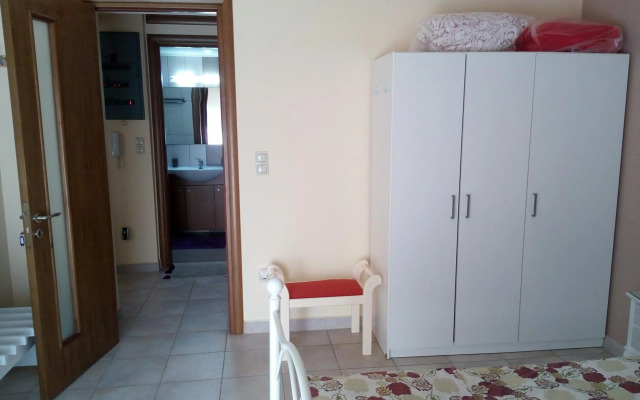 Park House -beside the Medieval Town of Rhodes