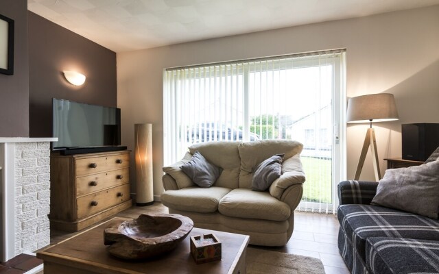 Meadow View - 3 Bedroom Holiday Home