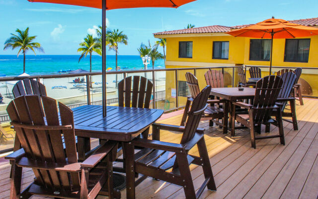 Hollywood Sands Resort