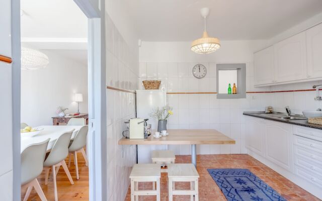 Alfama Spacious and Central Apartment, By TimeCooler