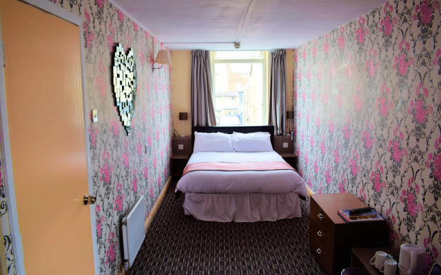 The Clarendon Showtel