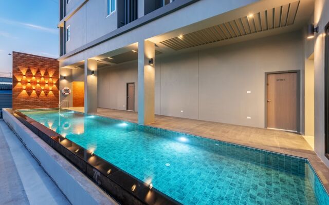 PLAAI Plus Hotel Bowin