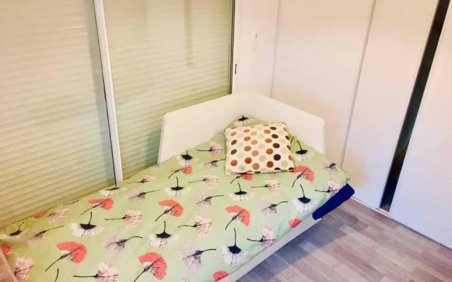 Refuge des voyageurs - chambre suite et cuisine en rdc