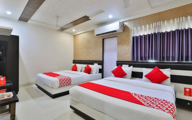 Hotel Vrajbhoomi by OYO Rooms