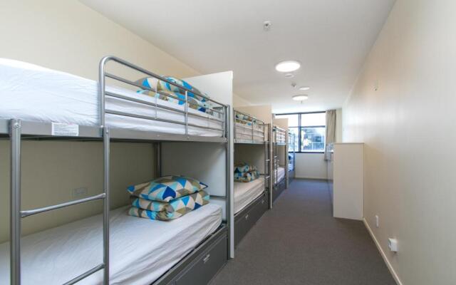 Hobson Lodge - Hostel