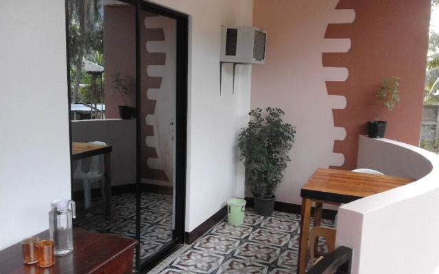 Vali-Joe Travel Lodge