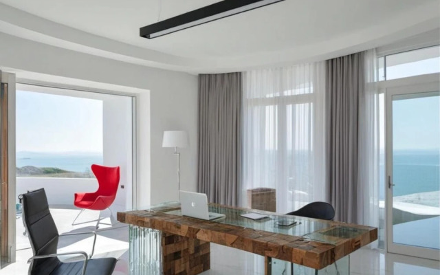 Luxury Oceanfront Villa in Arona