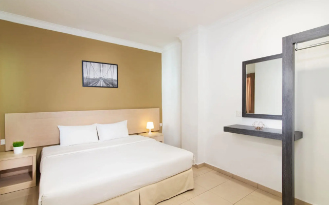 Golden View Serviced Apartment