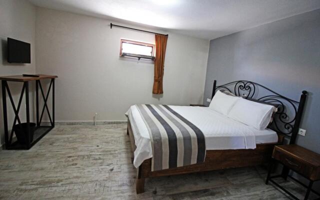 Tenedion Hotel