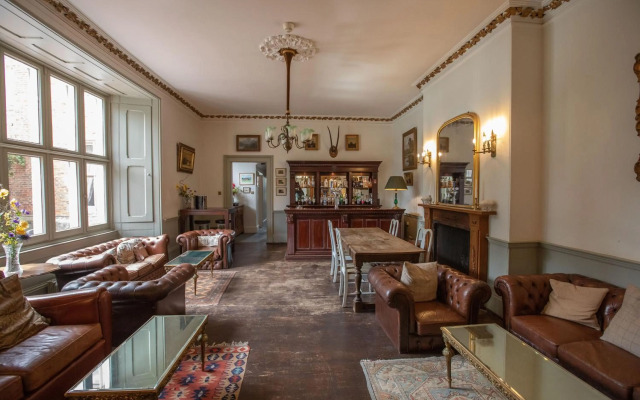 Grafton Manor
