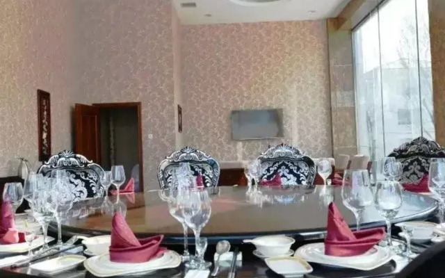 Yuanmaotun Folk Custom Hot Spring Resort