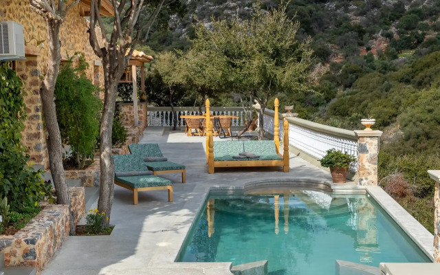 Oak Tree Estate