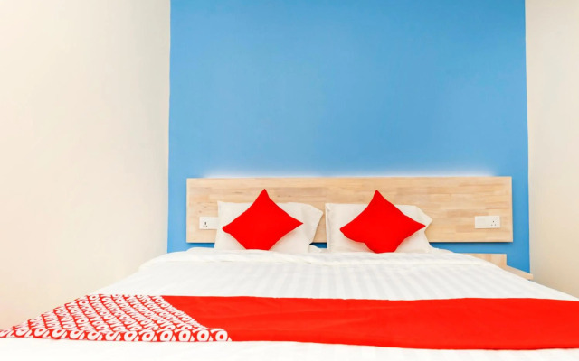 OYO 778 BMW 2 Hotel