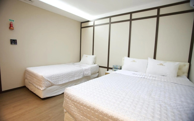 Hotel MIDO Myeongdong