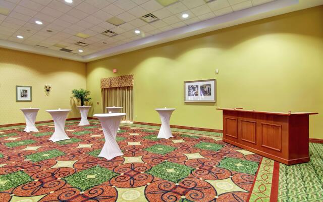 Hilton Garden Inn Ottawa Airport