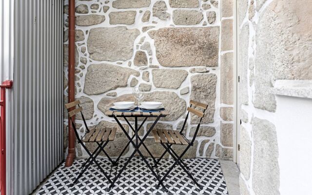 Cimo de Vila 62 by LovelyStay