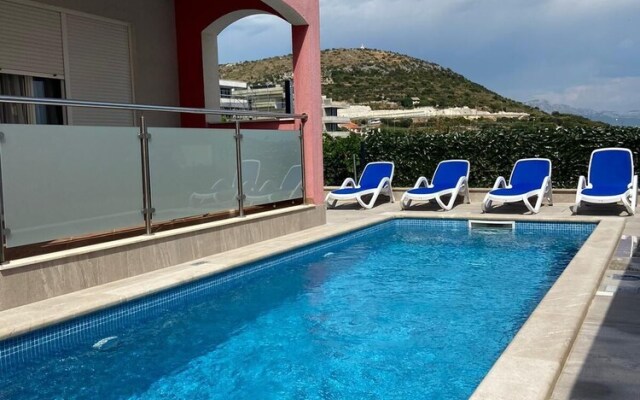 Villa-Meli