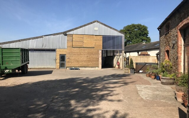 Tranquil Barn Retreat Nr Winkleigh