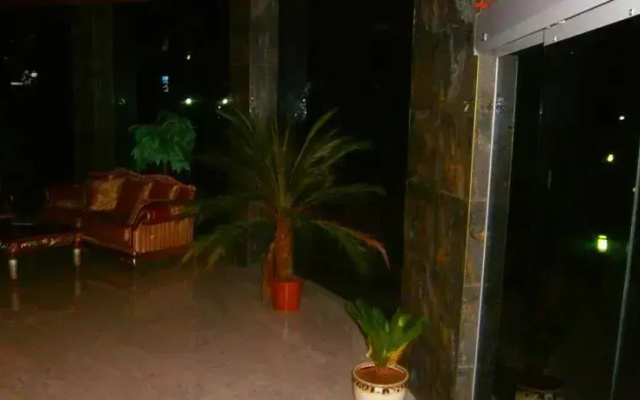 Cabana Hotel