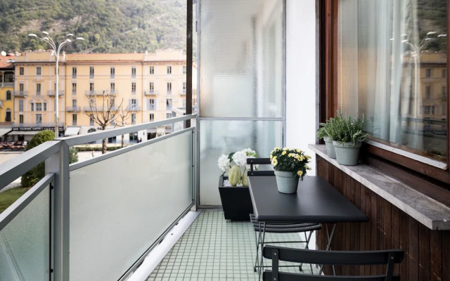 Como Lake Suites