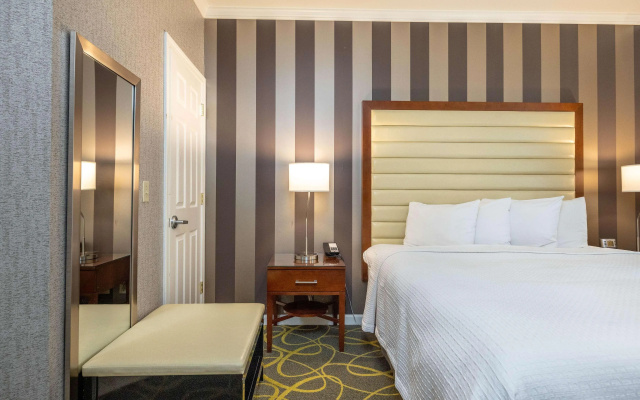 Best Western Plus Dixon Davis