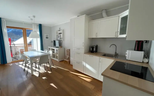 Exclusive Apartment With Scenic View