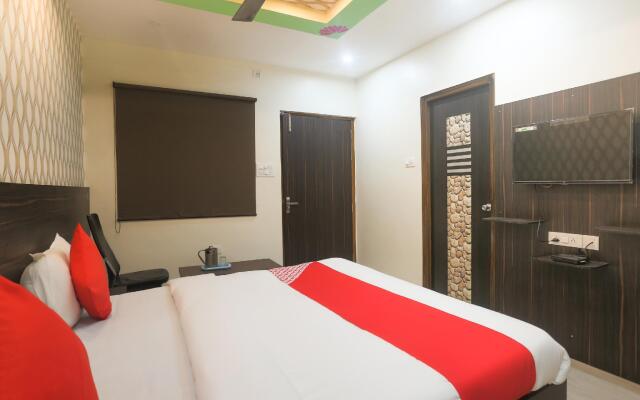 OYO Flagship 63401 Banarasi Kothi