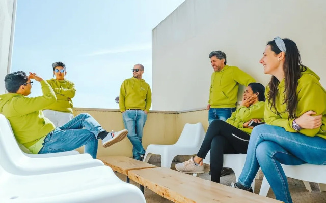 Help Yourself Hostels - Restelo