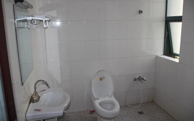 Maiwei Youth Apartment Hotel