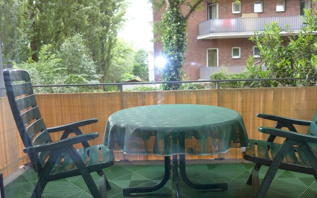 Tolstov-Hotels Big 2 Room Roßstrasse Apartment