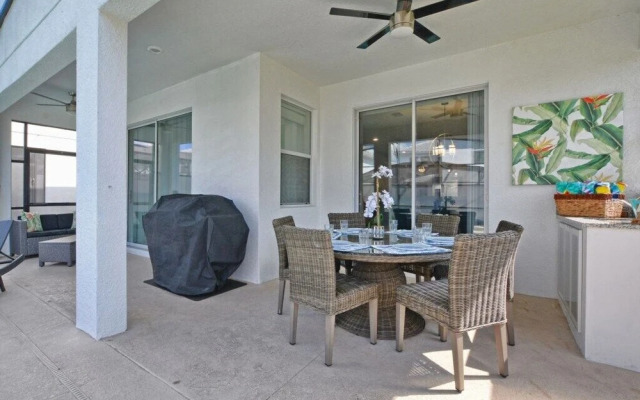 4718sh - Storey Lake