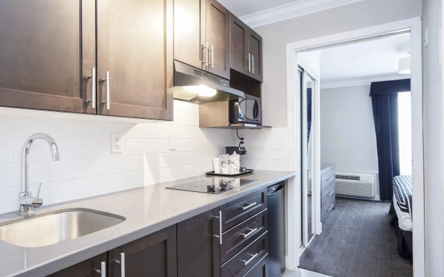 Sandman Signature Prince George Hotel