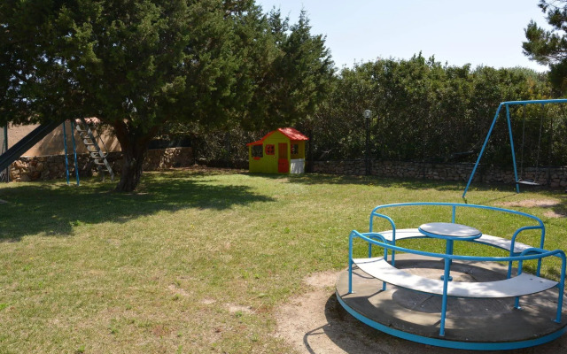 Baia de Bahas Residence