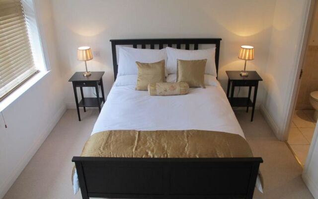 Flat 22 Burlington Mansions
