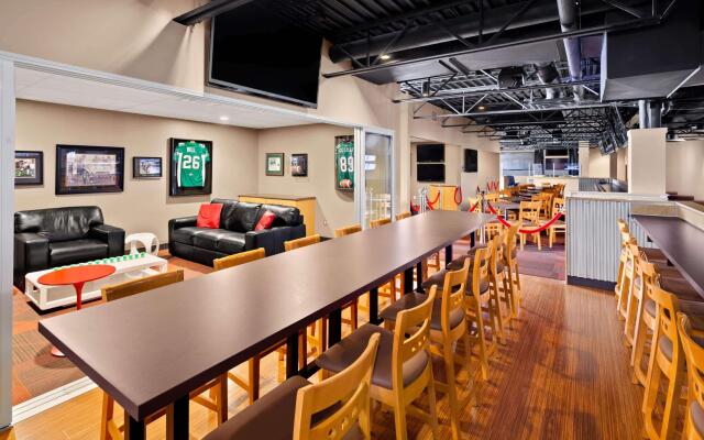 Travelodge by Wyndham Saskatoon