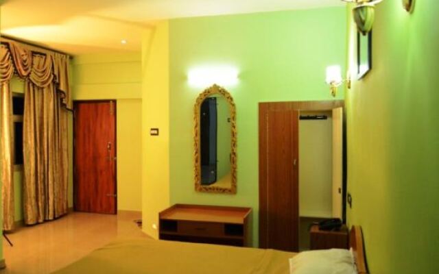Laflora Paradise Residency