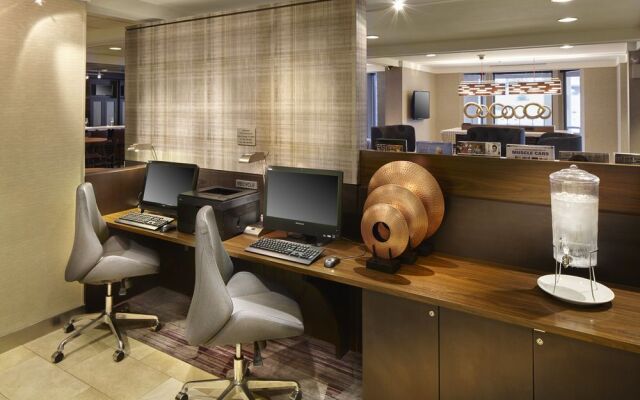 Courtyard State College