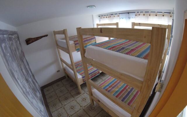 La Otra Mitad Hostel