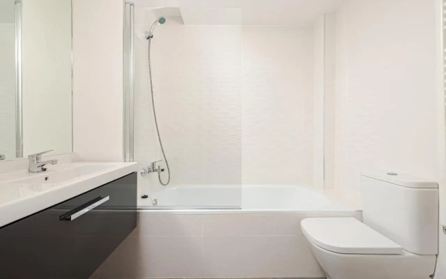 Las Encinas Design Apartment in Conde Orgaz - Madrid