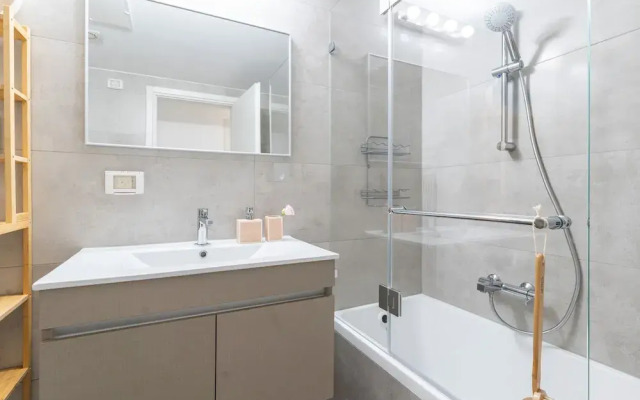 Modern Comfort Escape by Sea N' Rent
