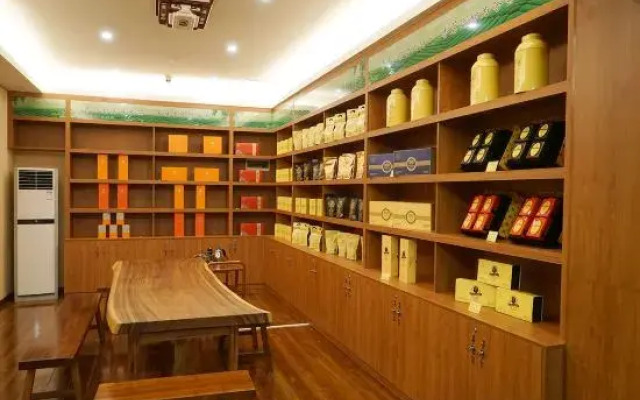 Vienna Hotel Qingyuan Yingde Guangming Road