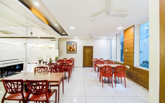 FabHotel Yesmark Gachibowli