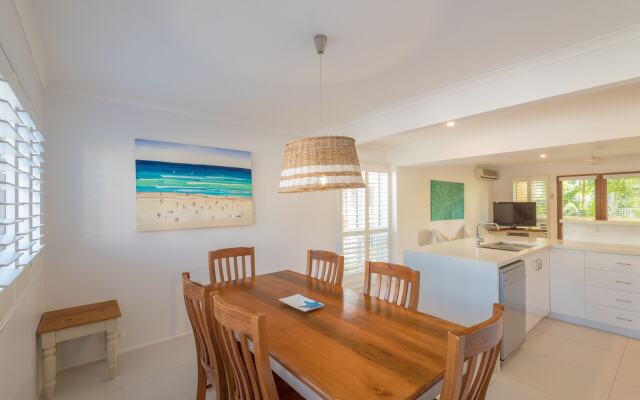 Noosa Outrigger Beach Resort