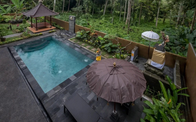 Puri Astina Villa