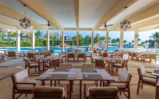 Z Casa Marea 2 Bedroom Condo by Redawning