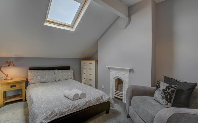 Levenshulme Self-Catering Townhouse