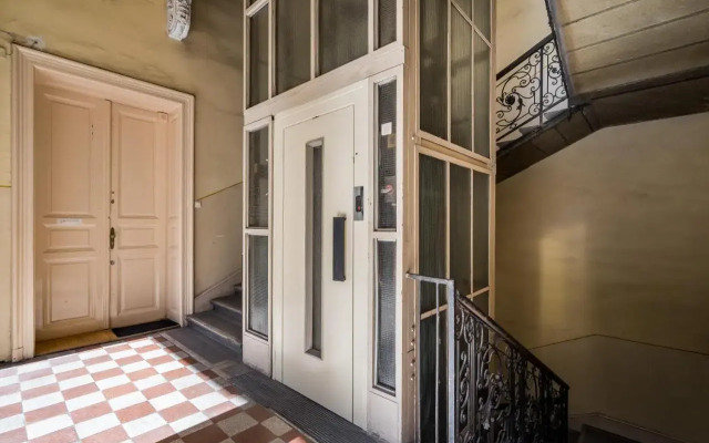 A9 Houseleek Astoria