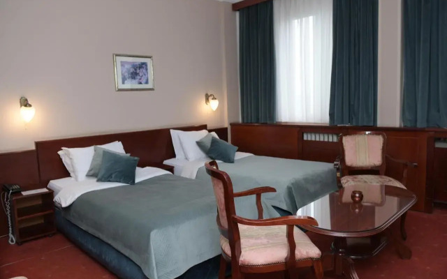Palace Hotel